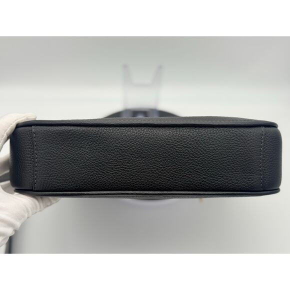 Luxury Set: Coach Chaise Crossbody & Wyn Small Wallet - Picture 8 of 13